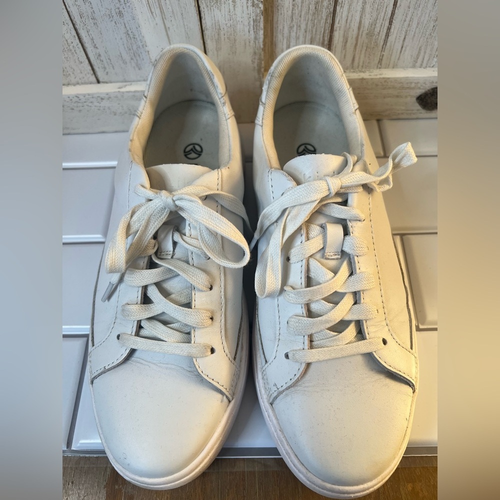 Kizik slip in shoe